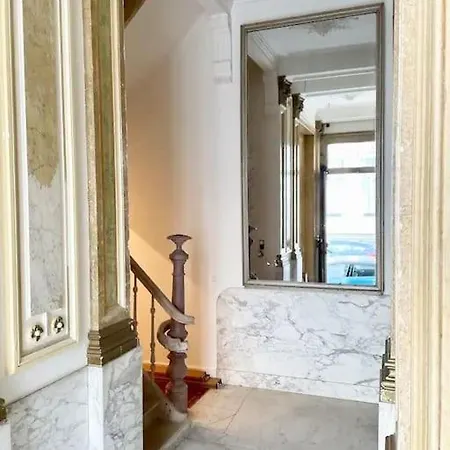 Vakantiehuis Gezellig Gerenoveerd Herenhuis In Het Centrum Antwerpen